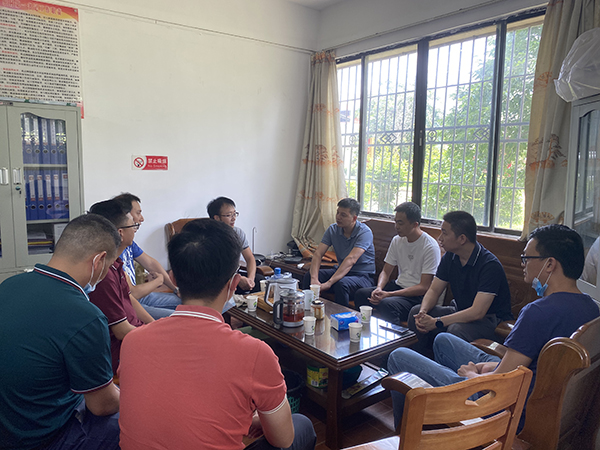 座谈会(1)改.jpg
